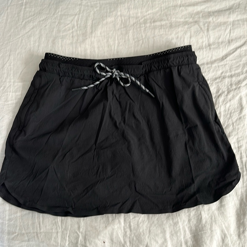 Athleta Trekkie Crest Skort Navy Black Size 10